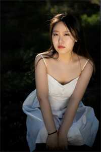 卡通美女脱内衣