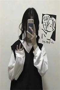 两个人一上一下剧烈运动