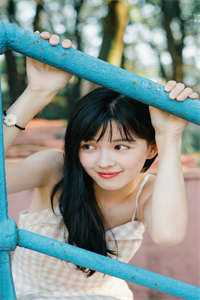 老乞丐玷污美女校花莹莹