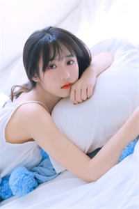 女性突然像尿了一样出了一股水
