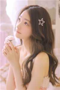 美女的胸无遮挡照片