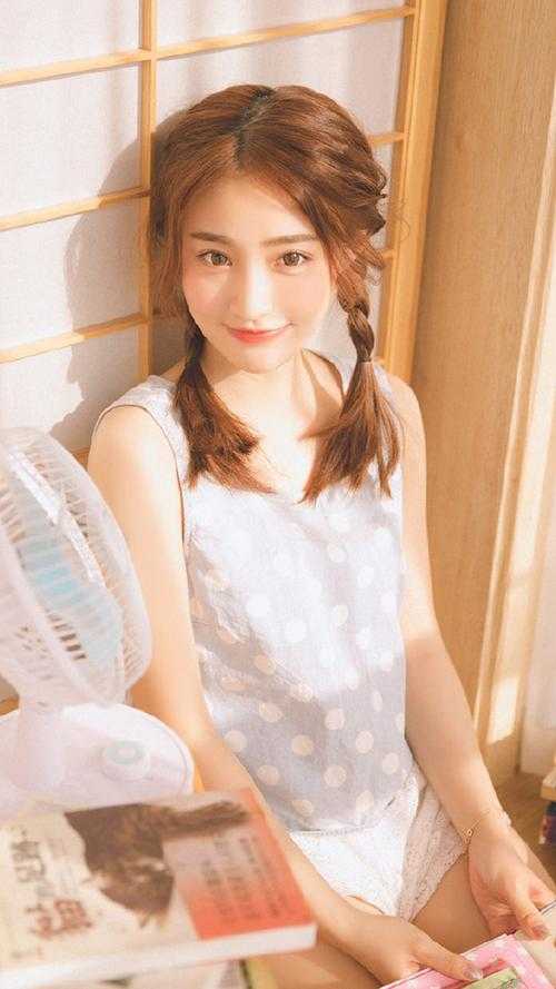 男女摸胸视频