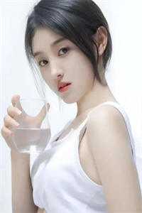 里番ACG全彩本子