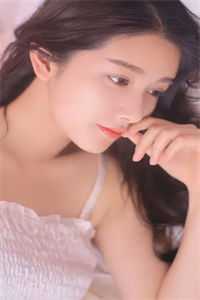 双胞胎姐妹齐上阵一