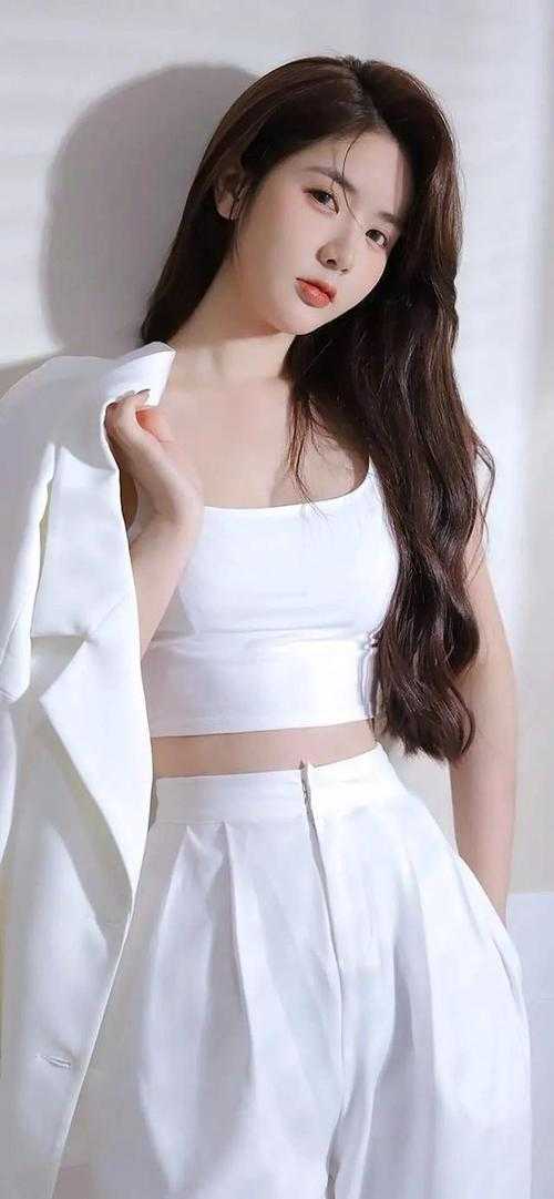 再见艾曼妞