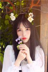 江流宛转绕芳甸